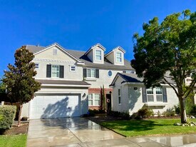 27321 English Ivy Ln in Santa Clarita, CA - Building Photo
