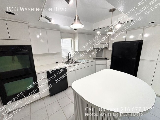 3933 Washington Blvd in University Heights, OH - Building Photo - Building Photo