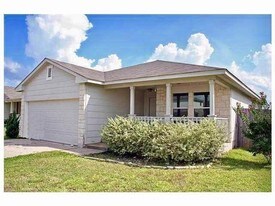 8433 Alum Rock Dr in Austin, TX - Building Photo