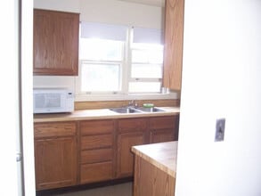 510 Invader St, Unit 520 in Gwinn, MI - Building Photo - Building Photo