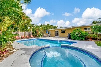 925 NE 25th Ave in Pompano Beach, FL - Building Photo - Building Photo