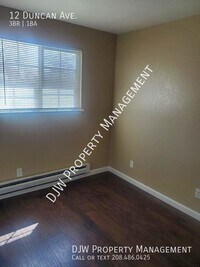 12 Duncan Ave photo'