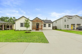 1426 16th St in Galena Park, TX - Building Photo - Building Photo