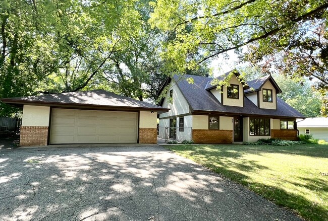 property at 65 Hackberry Hill