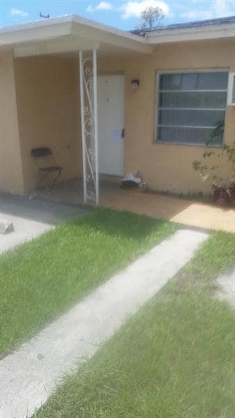 5918 Wiley St in Hollywood, FL - Building Photo - Building Photo