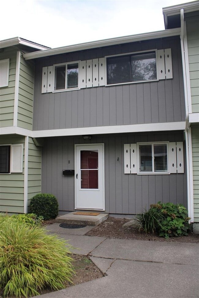 property at 540 N Pine St