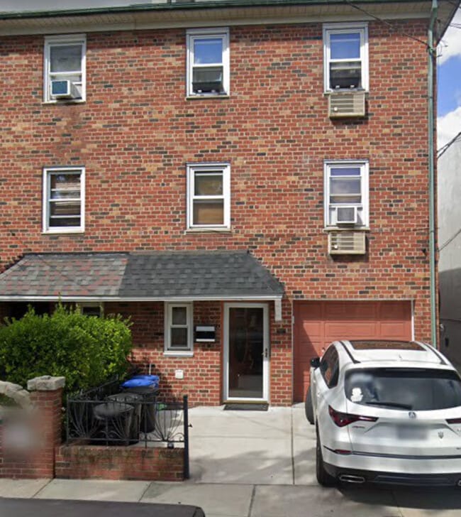 7963 78th Ave