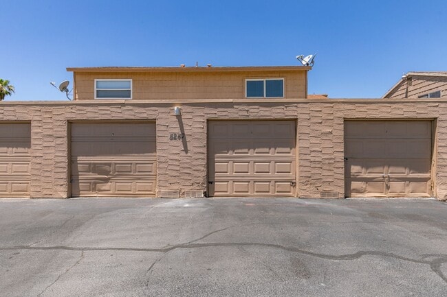 property at 5247 Garden Ln