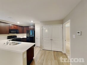 2603 Khaju Grv, Unit 2015 in Crandall, TX - Building Photo - Building Photo