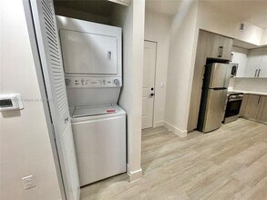 18412 Homestead Ave in Miami, FL - Building Photo - Building Photo