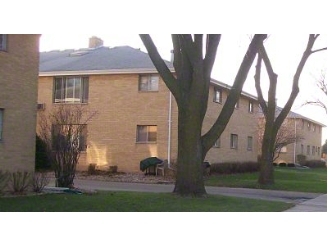 Harvard Apartments in Janesville, WI - Foto de edificio