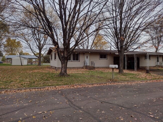 718 Jennifer Ct, Unit 718