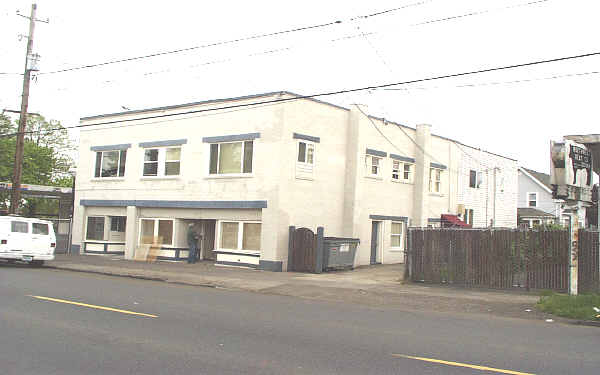 Albina Gardens in Portland, OR - Foto de edificio - Building Photo