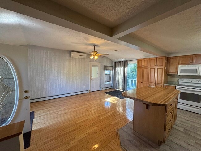 1 Kerri Ln in Hooksett, NH - Building Photo - Building Photo