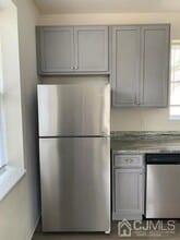 200 Freeman St in Woodbridge Township, NJ - Building Photo - Building Photo