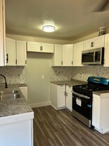 7133 Whitsett Ave in North Hollywood, CA - Building Photo