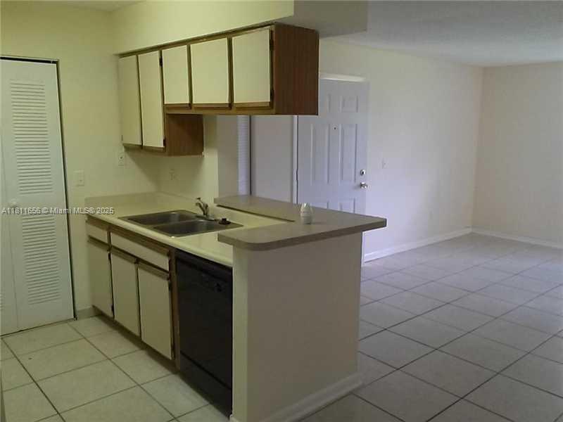 1237 SW 46th Ave in Pompano Beach, FL - Building Photo