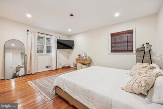 11712 Seven Locks Rd in Potomac, MD - Building Photo - Building Photo