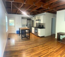 1322 Morgan Ln in Austin, TX - Building Photo - Building Photo