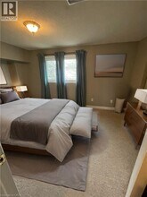 106 Cornerbrook Crescent in Waterloo, ON - Building Photo - Building Photo