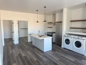 102 Second St in Silver Cliff, CO - Building Photo - Building Photo