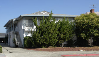 612 Sybil Ave in San Leandro, CA - Building Photo
