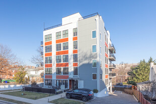 1245 N Pierce St Apartments