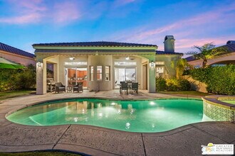 88 Vía Las Flores in Rancho Mirage, CA - Building Photo - Building Photo