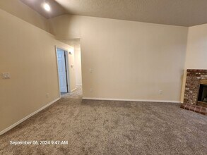 531 SW Honeysuckle Ct in McMinnville, OR - Building Photo - Building Photo