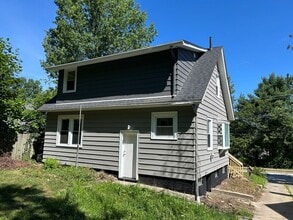 4528 Rainbow Rd in South Euclid, OH - Building Photo - Building Photo
