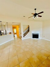 12025 Broten St in Austin, TX - Foto de edificio - Building Photo