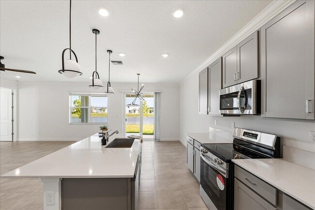 3527 Angler Dr in Fort Pierce, FL - Building Photo - Building Photo