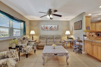 623 Monaco Way in Delray Beach, FL - Building Photo - Building Photo