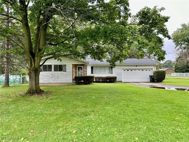 property at 1370 W Vine St