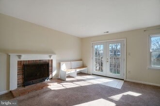 9 Park Square Dr in Indian Head, MD - Building Photo - Building Photo