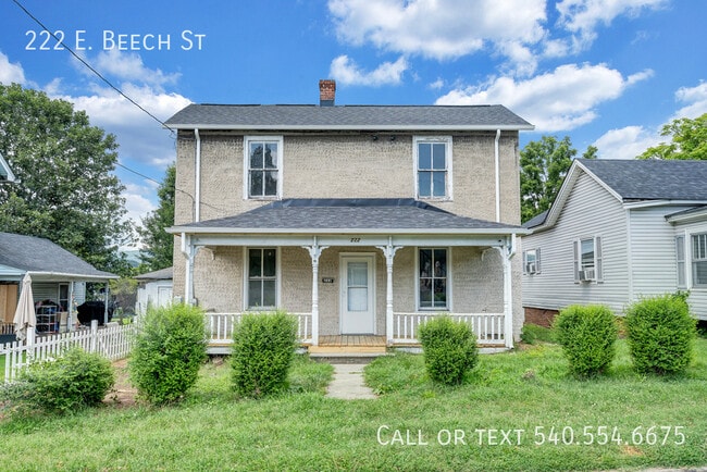222 E Beech St in Covington, VA - Foto de edificio - Building Photo