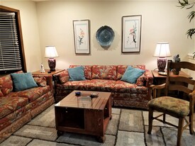 3300 N Overland Trail in Laporte, CO - Building Photo