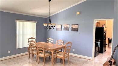 1572 Primrose Ln in Wellington, FL - Building Photo - Building Photo