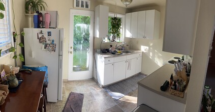 103 Lake Louise Dr SW in Lakewood, WA - Building Photo - Building Photo