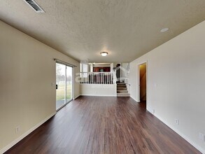 5404 W Sunfalls Ct in Salt Lake City, UT - Building Photo - Building Photo