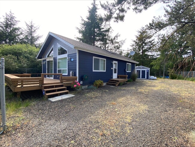 property at 148 Spruce Loop SW