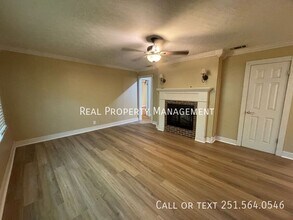 1063 Midmoor Dr in Mobile, AL - Building Photo - Building Photo