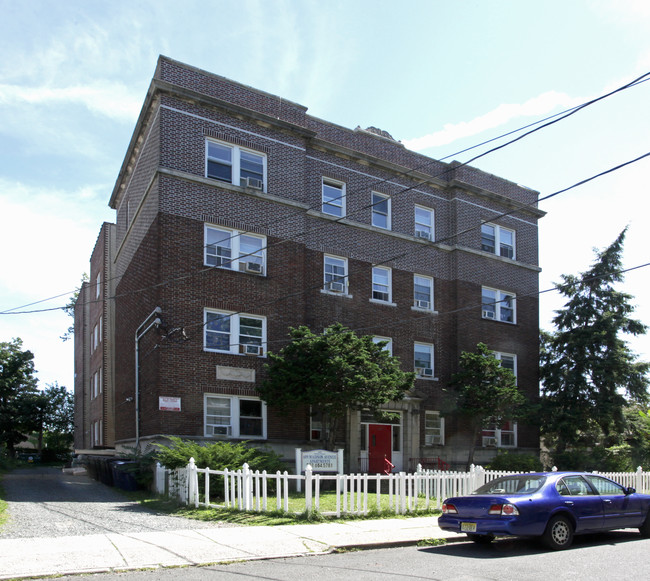Madison Avenue Apartments in Plainfield, NJ - Building Photo - Building Photo