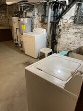 5422 Howe St in Pittsburgh, PA - Foto de edificio - Building Photo