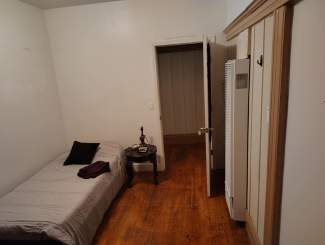 2436 Haste St in Berkeley, CA - Building Photo - Building Photo