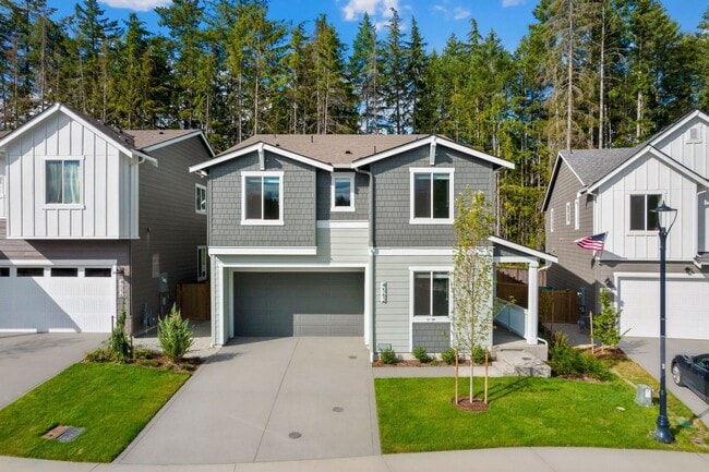 property at 4562 Hibiscus Cir SW