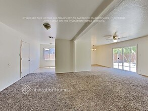 2222 Babette Way in Sacramento, CA - Building Photo - Building Photo