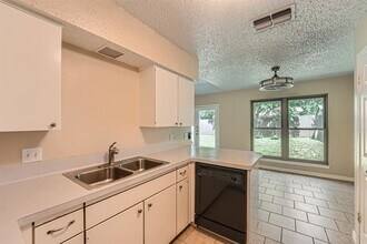 6509 Krollton Dr in Austin, TX - Building Photo - Building Photo