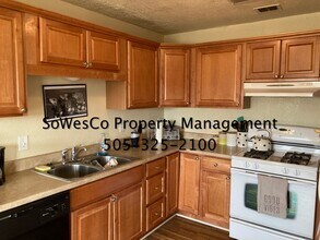 2408 1/2 N Hutton Ave in Farmington, NM - Building Photo - Building Photo