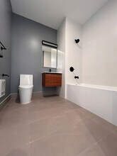 546 Martin Luther King Jr Dr, Unit 408 in Jersey City, NJ - Building Photo - Building Photo